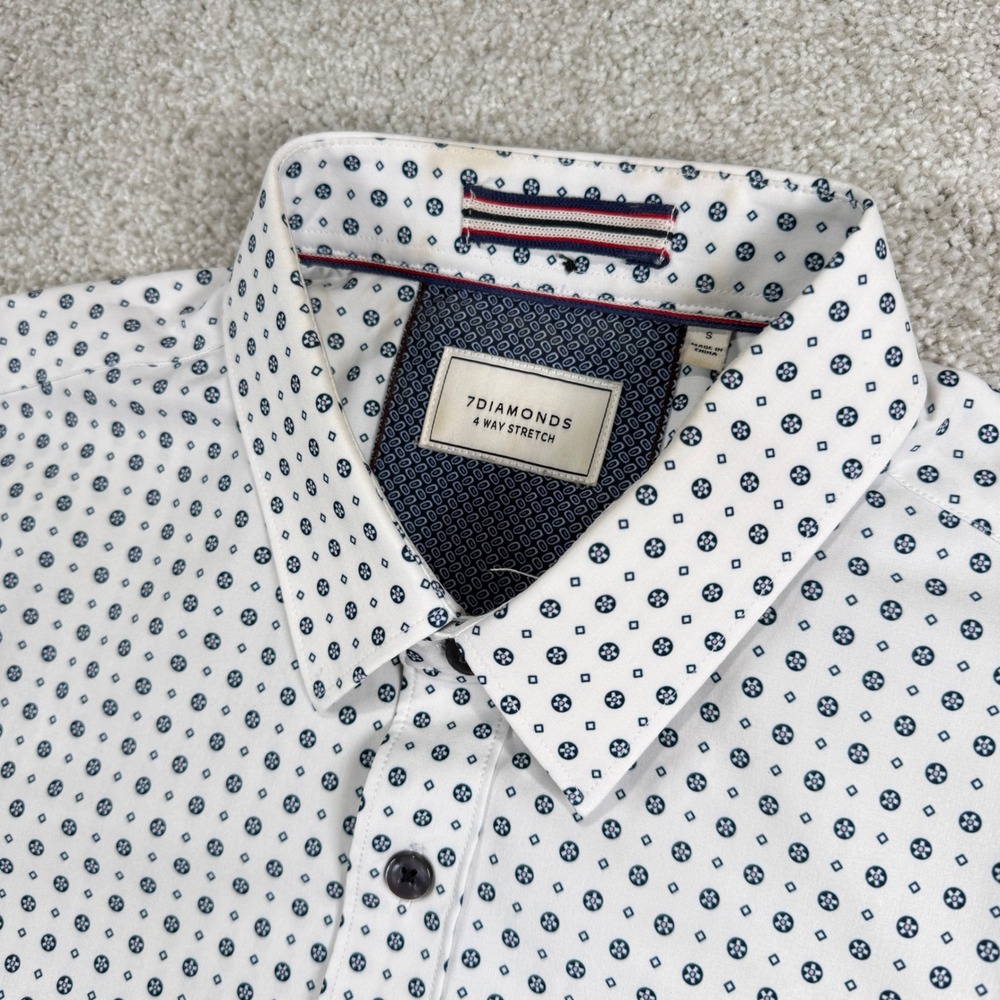 7Diamonds Button Down Shirt Mens Small White 4 Way Stretch Short Sleeve